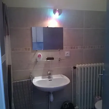 Le Meuble De La Cremaillere Apartment Condorcet